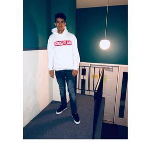 Meet your Posher, Jonathan